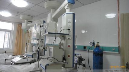 圣达菲清远SDF型汇流排(脱脂)集中供氧-北京鸿博龙净科技